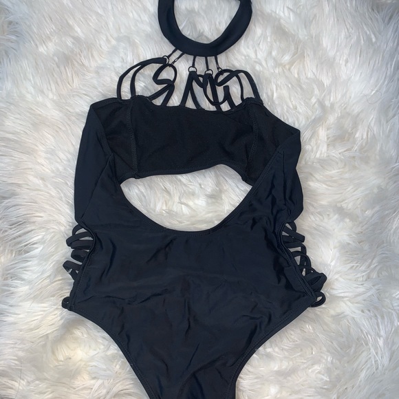 Women’s full bikini - Picture 5 of 7